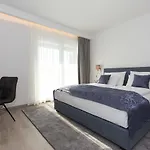 Pansion Leggero 4*