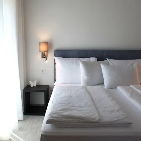 Pansion Leggero 4*