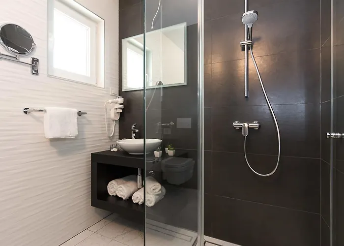 فندق مبيت وإفطار Pansion Leggero 4*